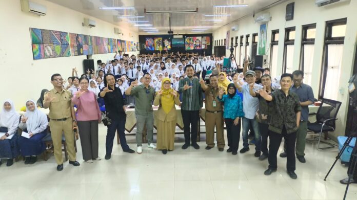 Literasi SMPN 2 Depok 2