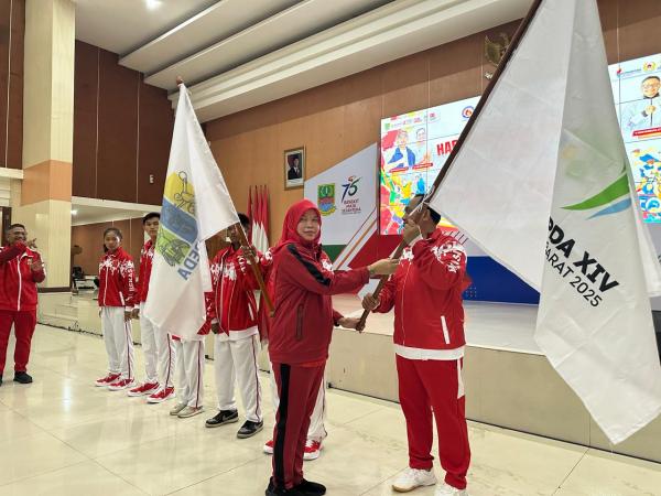 Pemerintah kabupaten bekasi lepas atlet popda