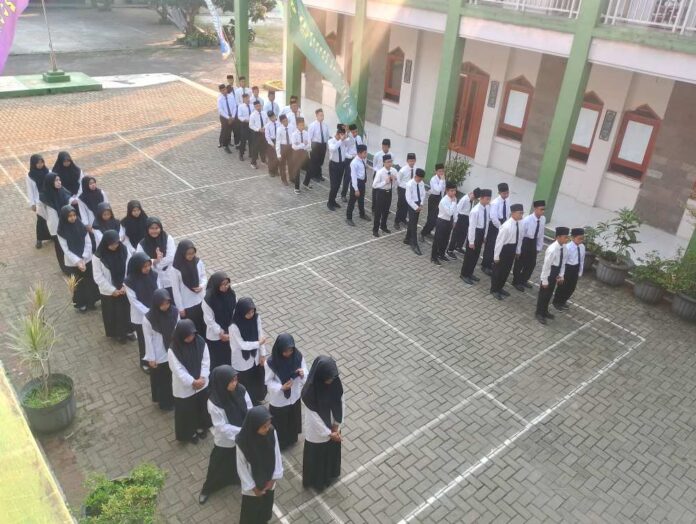 Pondok Pesantren Modern (PPM) Nurussalam santri baru 3