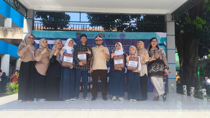 SMPN 26 Depok bulan bahasa 3