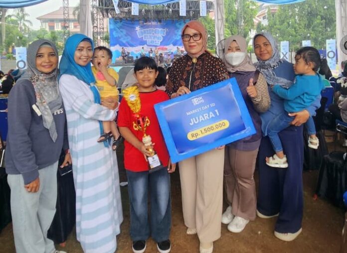 SDN Mekarjaya 11 Juara Market Day 1