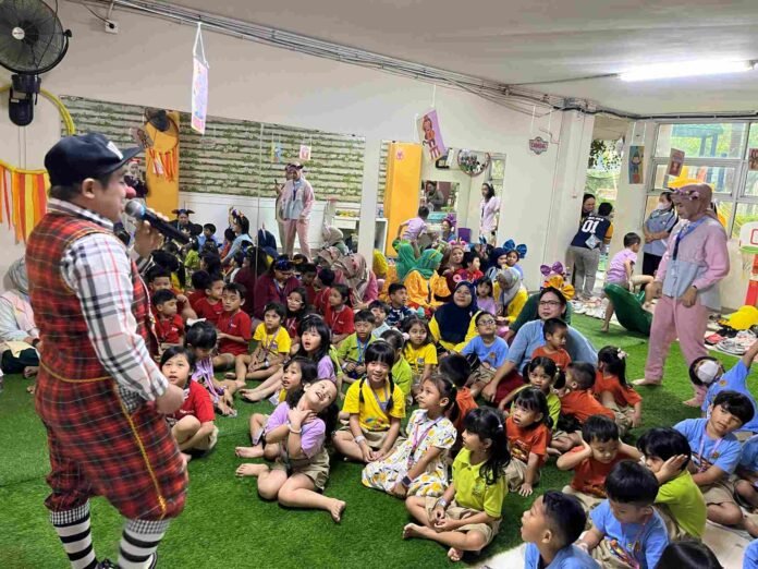 Hari pertama Sekolah Tunas GLobal Depok 3