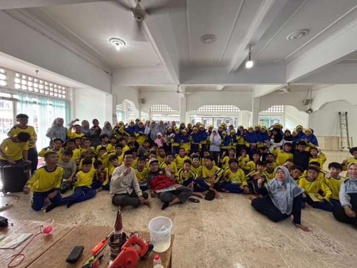 Isra miraj SD Muhammadiyah 3 Kota Depok 3