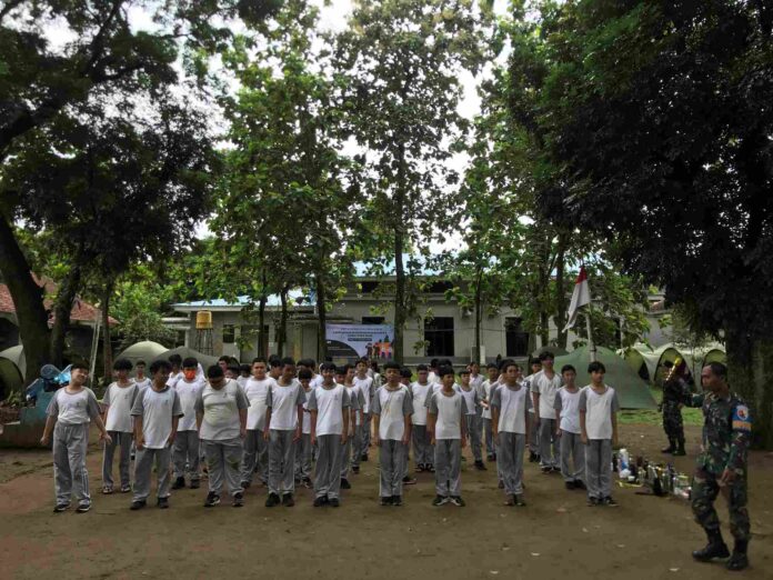 LDKS SMP NP Tunas Global di TNI AU 1