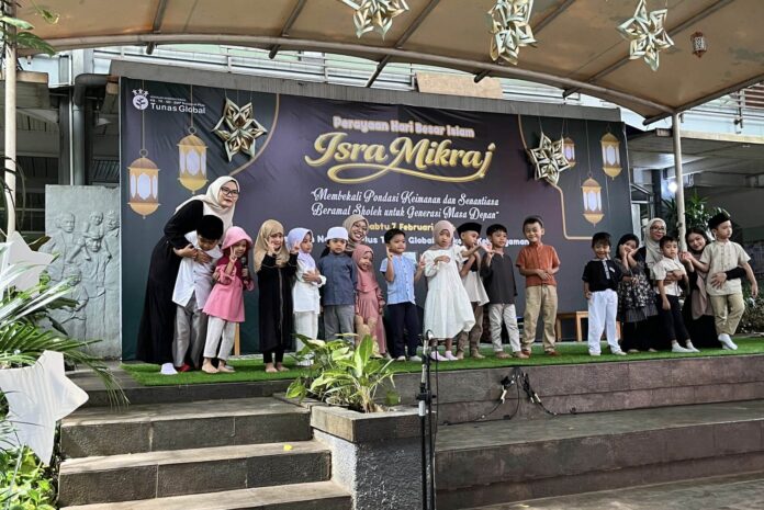 Isra miraj di Sekolah NP Tunas Global Depok 1
