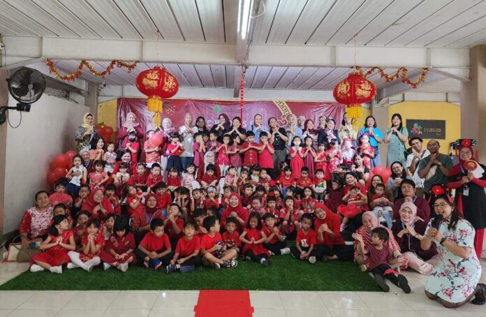 KB-TK NP Tunas Global rayakan imlek 3