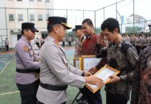 Kapolres Metro Depok Beri Penghargaan ke Insan yang Gagalkan Tawuran