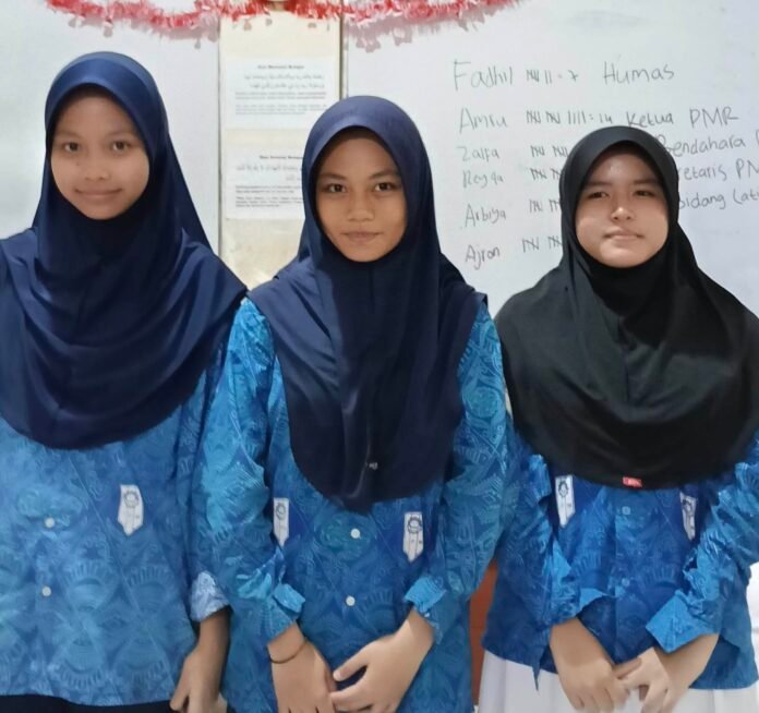 Pengurus PMR SMP Muhammadiyah Sawangan