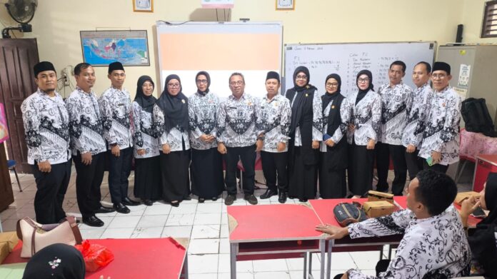 Sri Lestari Pimpin Ranting 4 PGRI Kecamatan Sukmajaya 1