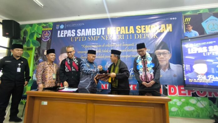 Jabatan Kepala SMPN 11 Depok 1