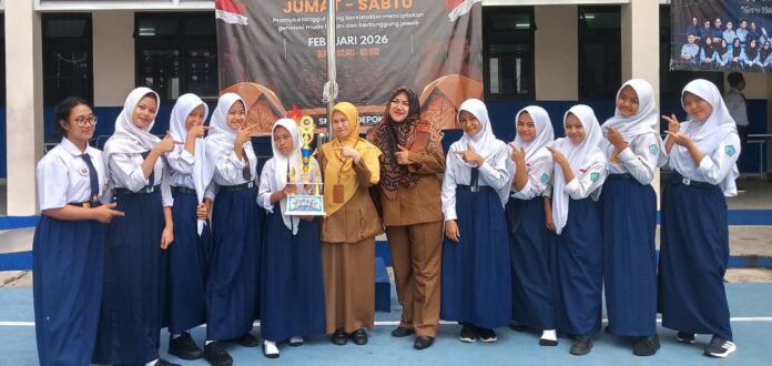 SMPN 32 Depok juara tari Ratoe Jaroe 1