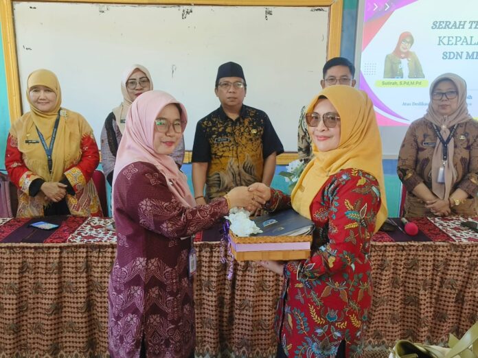 Sertijab Kepala SDN Mekarjaya 31 Depok 1