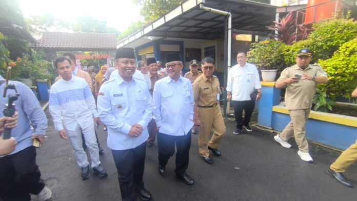 menteri pendidikan abdul muti ke kota depok 5
