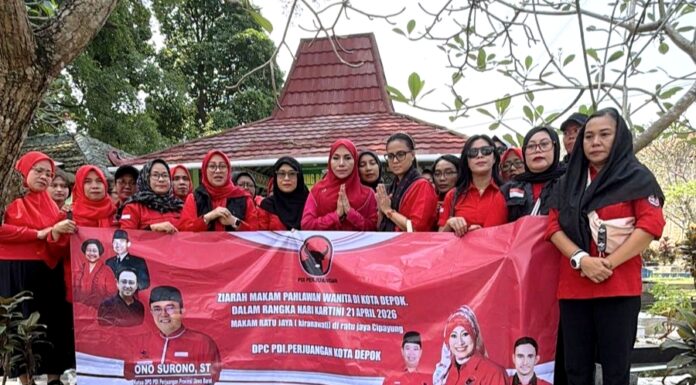 Peringati Hari Kartini, PDI Perjuangan Depok Ziarah ke Makam Ratu Jaya
