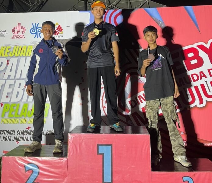 Juara Panjat Tebing SMPN 30 Depok 1