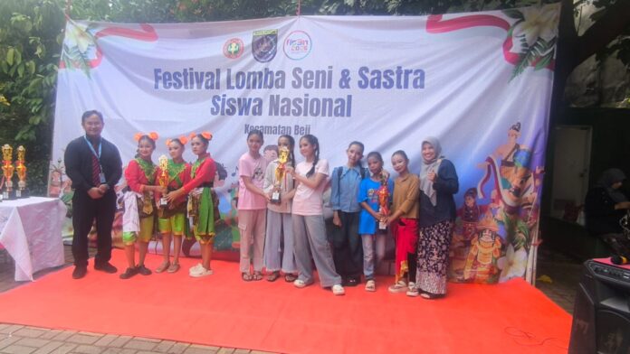 siswa di FLS3N Kecamatan Beji 1