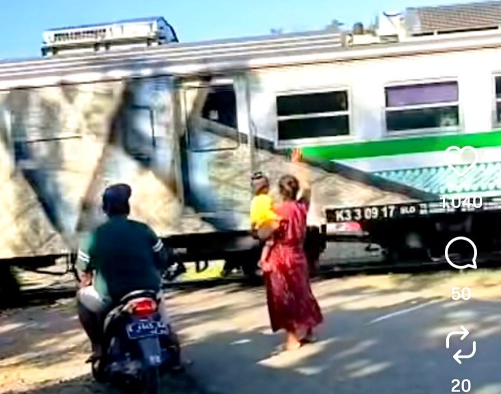 Malaikat Tak Bersayap di Jalur Maut Wonogiri