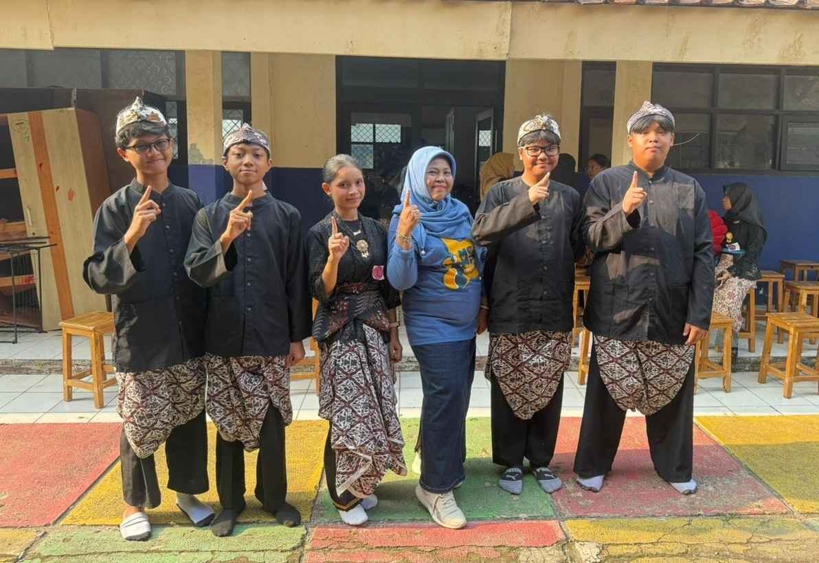 Lima Prestasi dari SMPN 1 Depok: Siap Harumkan Nama Kota di Provinsi Jawa Barat Prestasi SMPN 1 Depok di FLS3N 3
