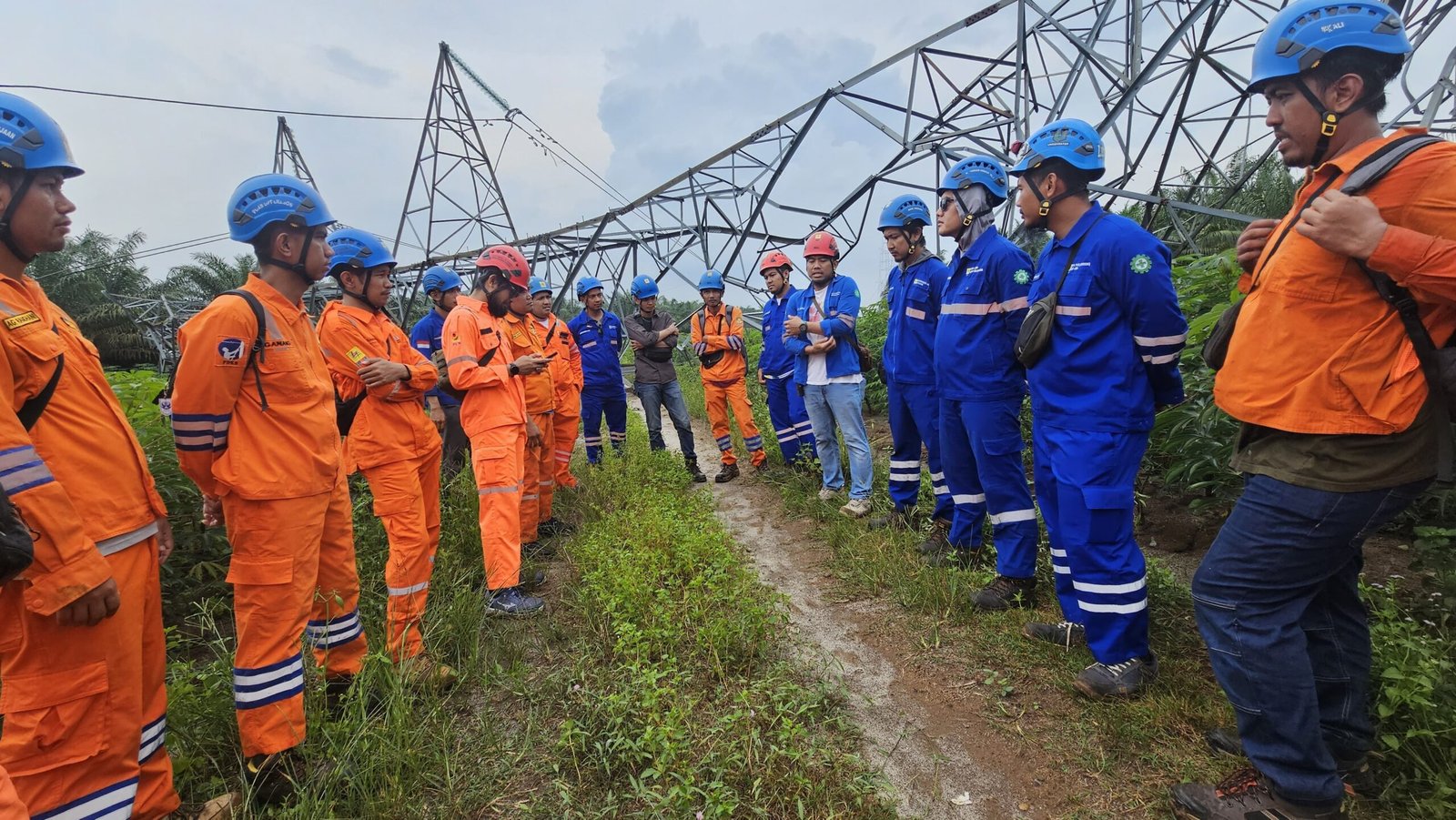Tim ERS UIT JBB Percepat Pemulihan Kelistrikan Saat Bencana Nasional