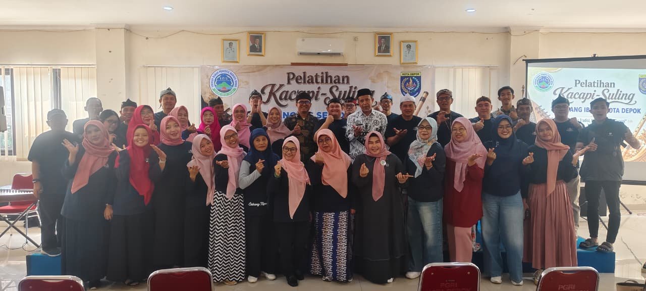 IBS Depok Lestrikan Budaya Sunda Lewat Pelatihan Kacapi-Suling, Targetkan Tampil Megah di Malam Parahyangan Ikatan Budaya Sunda IBS adakahn pelatihan kacapi suling 1