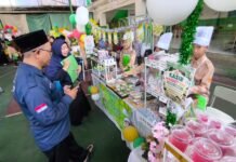 Market Day SDIT Al Fadl Latih Siswa Kelas I sampai VI Bertransaksi dan Presentasi Produk Market Day SDIT Al Fadl 6