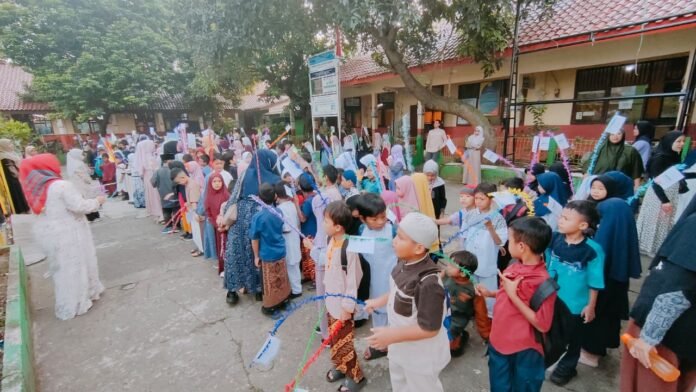 Pawai SDN Baktijaya 5 di bulan muharram 1