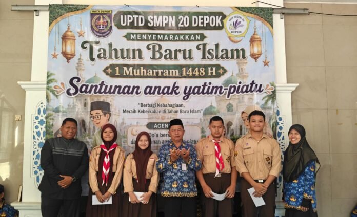 Santunan SMPN 20 Depok di Muharram 1