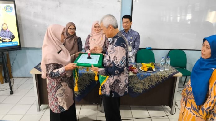 Sertijab Kepala SMPN 33 Depok 2