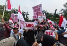 Ribuan Warga Depok Dukungan Kebijakan Pro-Rakyat Presiden Prabowo, Salah Satunya MBG