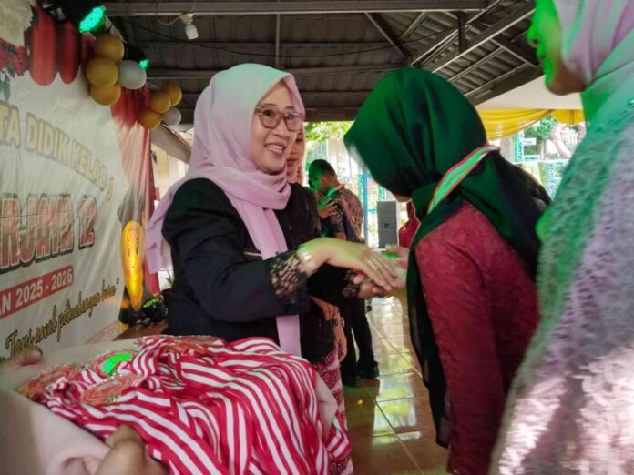 pelepasan siswa SDN Mekarjaya 12 b