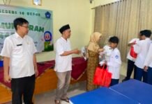 Memuliakan Anak Yatim di Bulan Muharram, SMPN 16 Depok Salurkan Santunan untuk 60 Siswa santunan SMPN 16 Depok 2