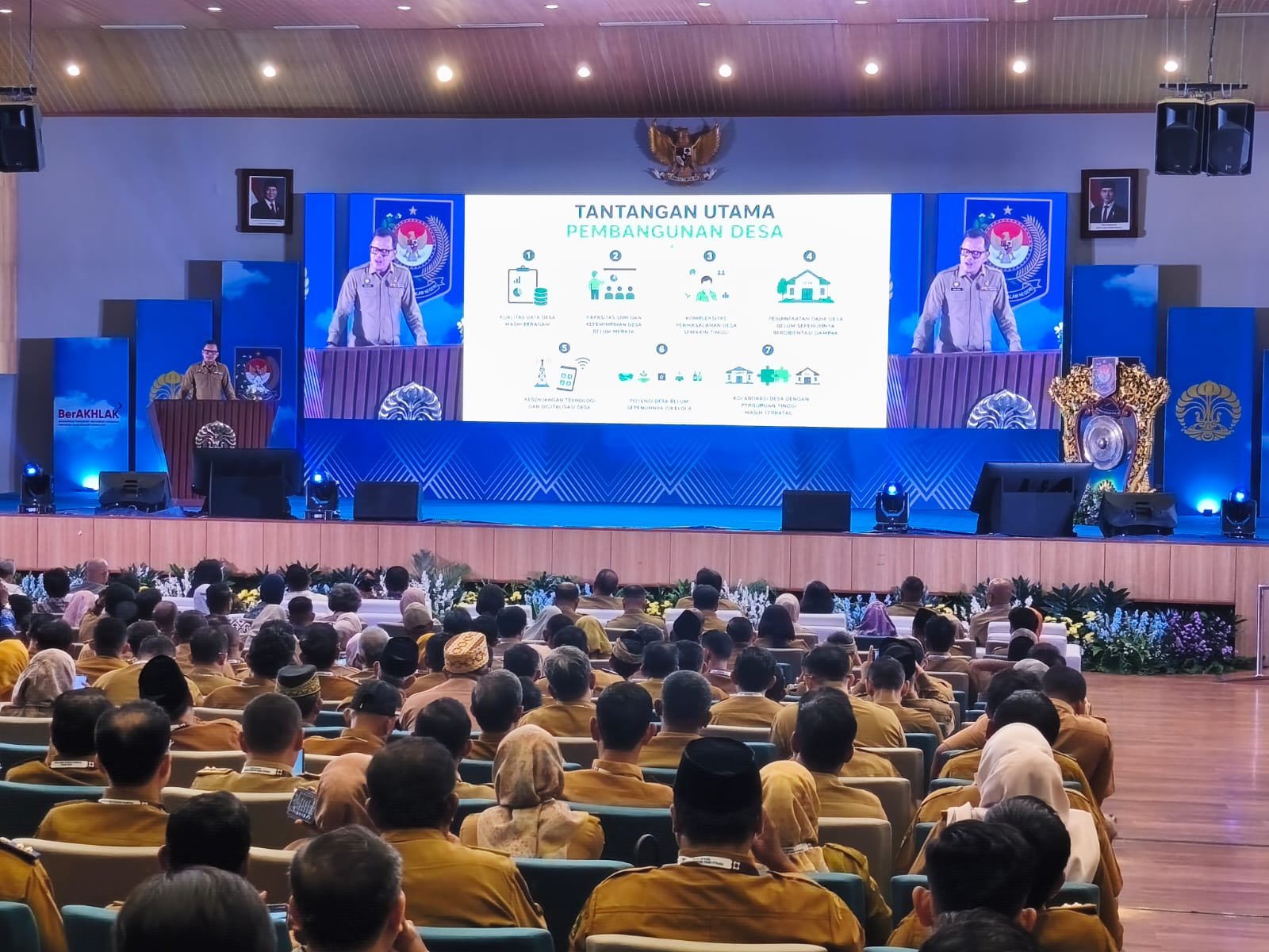 Cetak Sejarah, Ratusan Kepala Desa Kuliah di UI Lewat Program KDMK