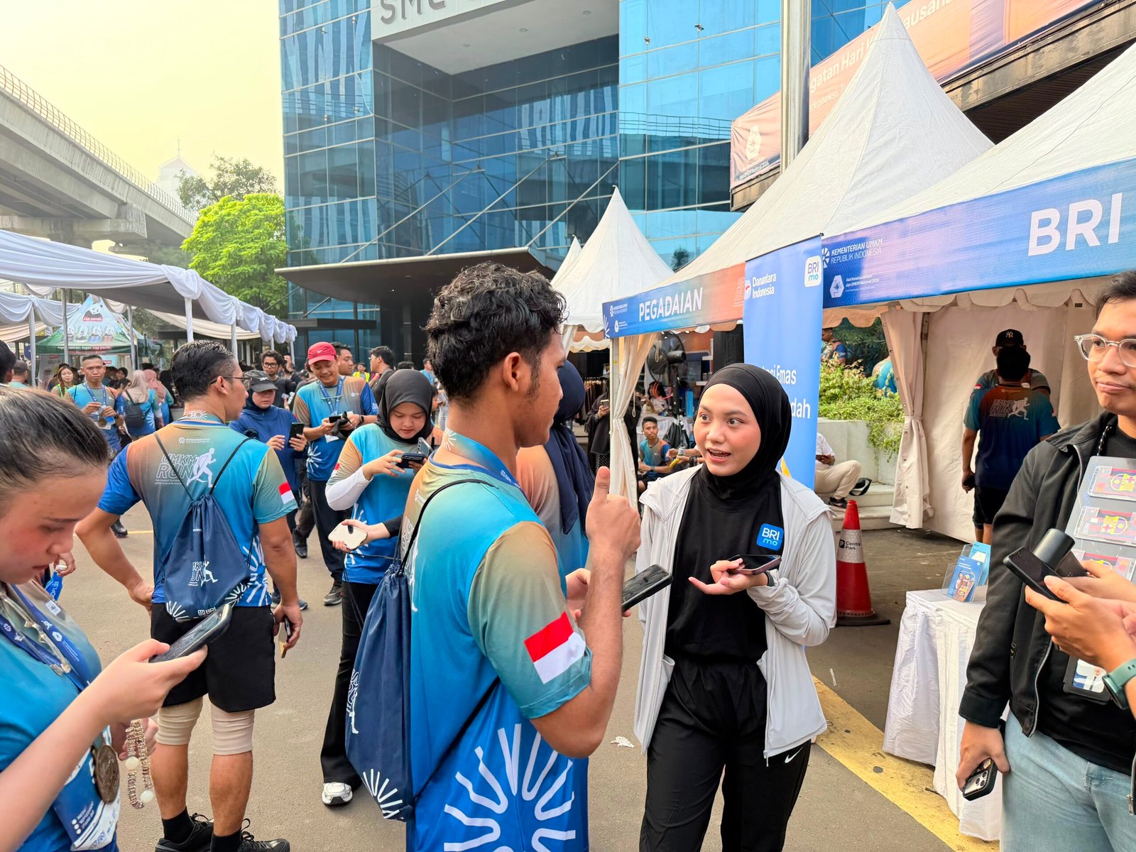 BRI KC Warung Buncit Tawarkan Solusi Keuangan dan Layanan Langsung di UMKM 5K Run