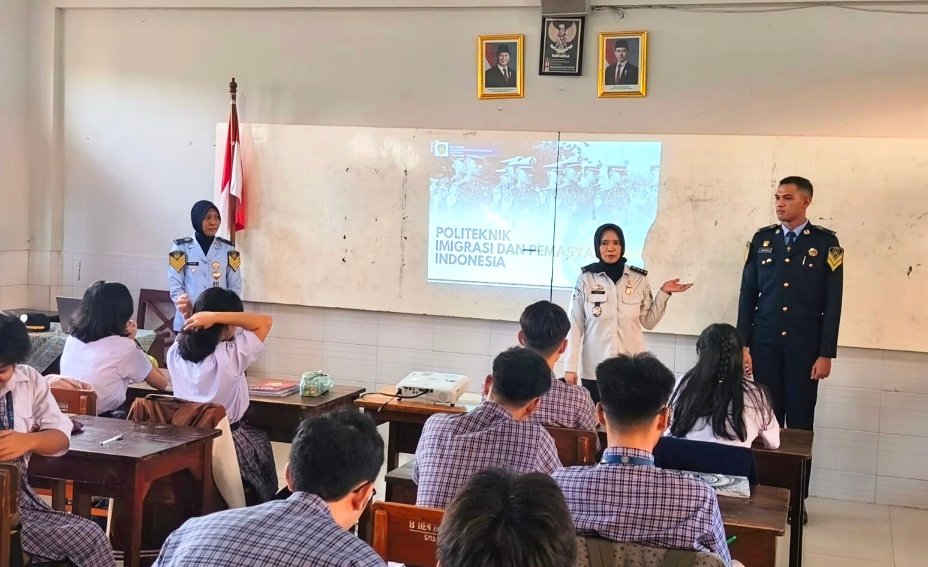 Imigrasi Depok Edukasi Siswa SMA Mardi Yuana Soal Sekolah Kedinasan dan Cegah TPPO