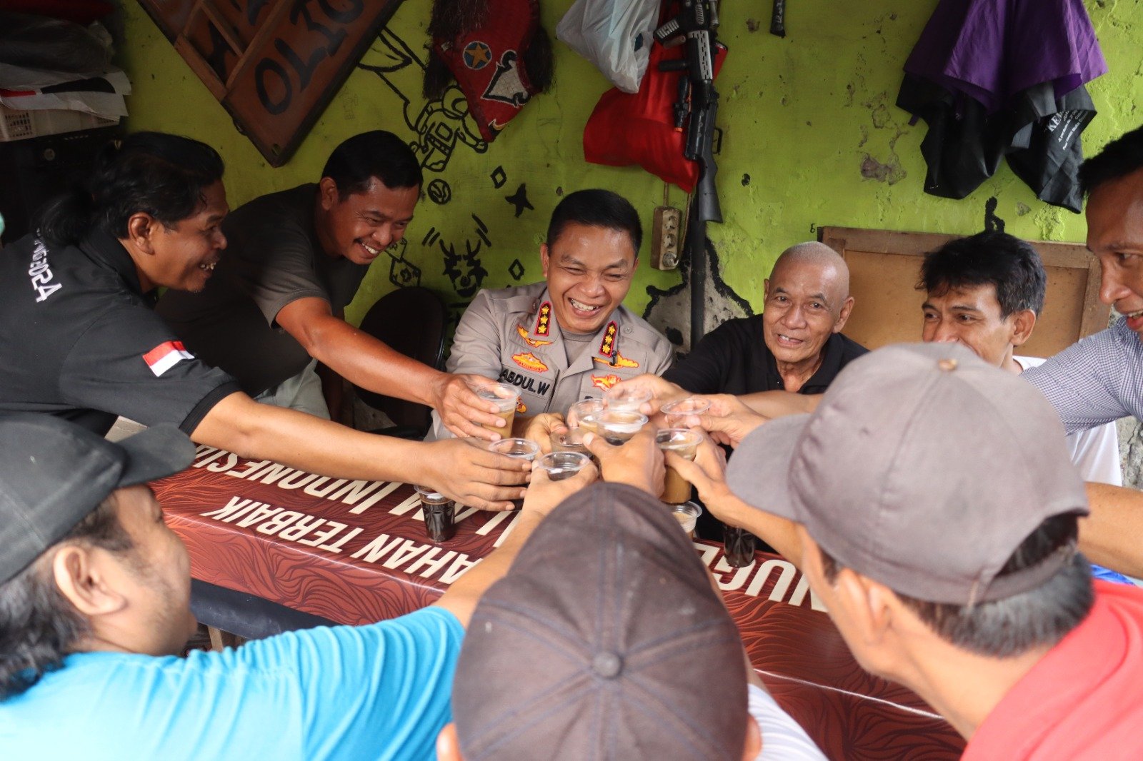 Jaga Jakarta On The Spot, Kapolres Metro Depok Sapa Warga Slum Area Beji