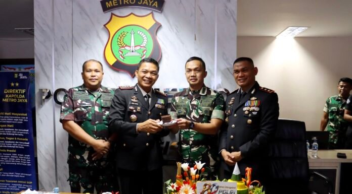 Sinergi Tanpa Batas, Kodim Depok Beri Kejutan di HUT Bhayangkara ke-80