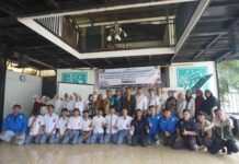 Program Studi Sarjana Terapan Teknologi Rekayasa Pembangkit Energi PNJ Kembangkan Modul Pembelajaran PLTS bagi Siswa SMK Master Depok Pengemas pasca sarjana PNJ 2