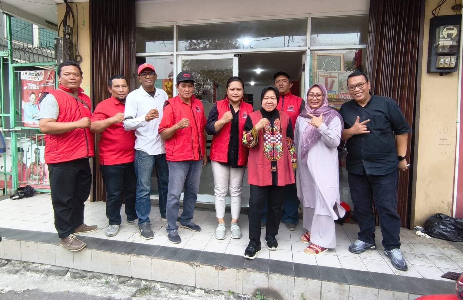 Pesan Menyentuh Tri Rismaharini Saat Mendadak Mampir ke DPC PDI Perjuangan Depok