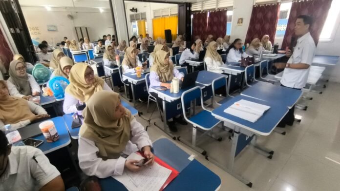 Workshop di SMPN 22 Depok 1