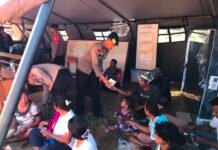 SAR Korbrimob Polri Perkuat Trauma Healing bagi Warga Terdampak Gempa NTT