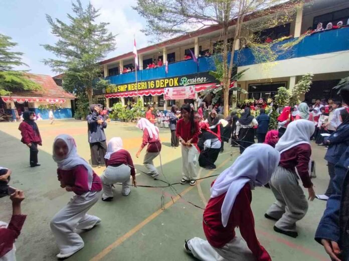 SMPN 16 Depok adakan lomba kemerdekaan 3