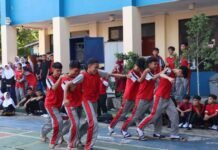 Semarak Kemerdekaan di SMPN 26 Depok, Lomba Unik Ekor Naga Warnai HUT ke-81 RI SMPN 26 Depok kegiatan lomba17 agustus 1