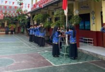 SDN Sukamaju 2 Upacara HUT ke-81 RI : Guru Menjadi Petugas, Siswa Menjadi Peserta upacara kemerdekaan SDN Sukamaju 2 c