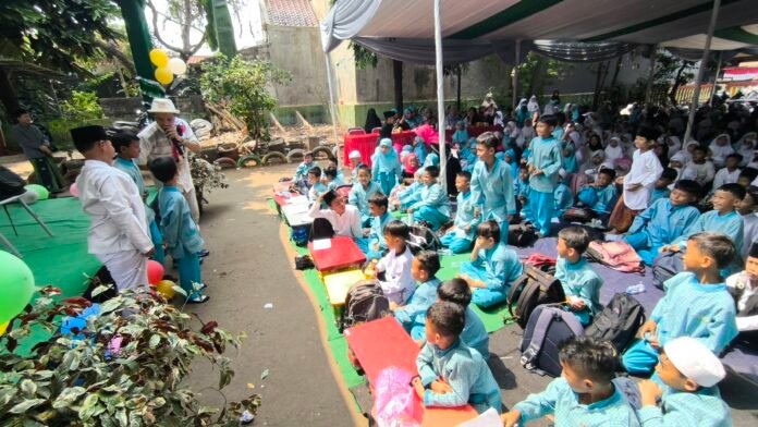 Maulid Nabi Muhammad SAW di SDN Sukmajaya 1 a
