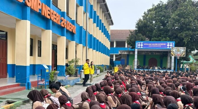 Siswa SMPN 26 Depok Siap Melangkah, Gelar ‘Bekal Menuju SMA’ Bersama Alumni SMPN 26 Depok dengan komite dan alumni 2