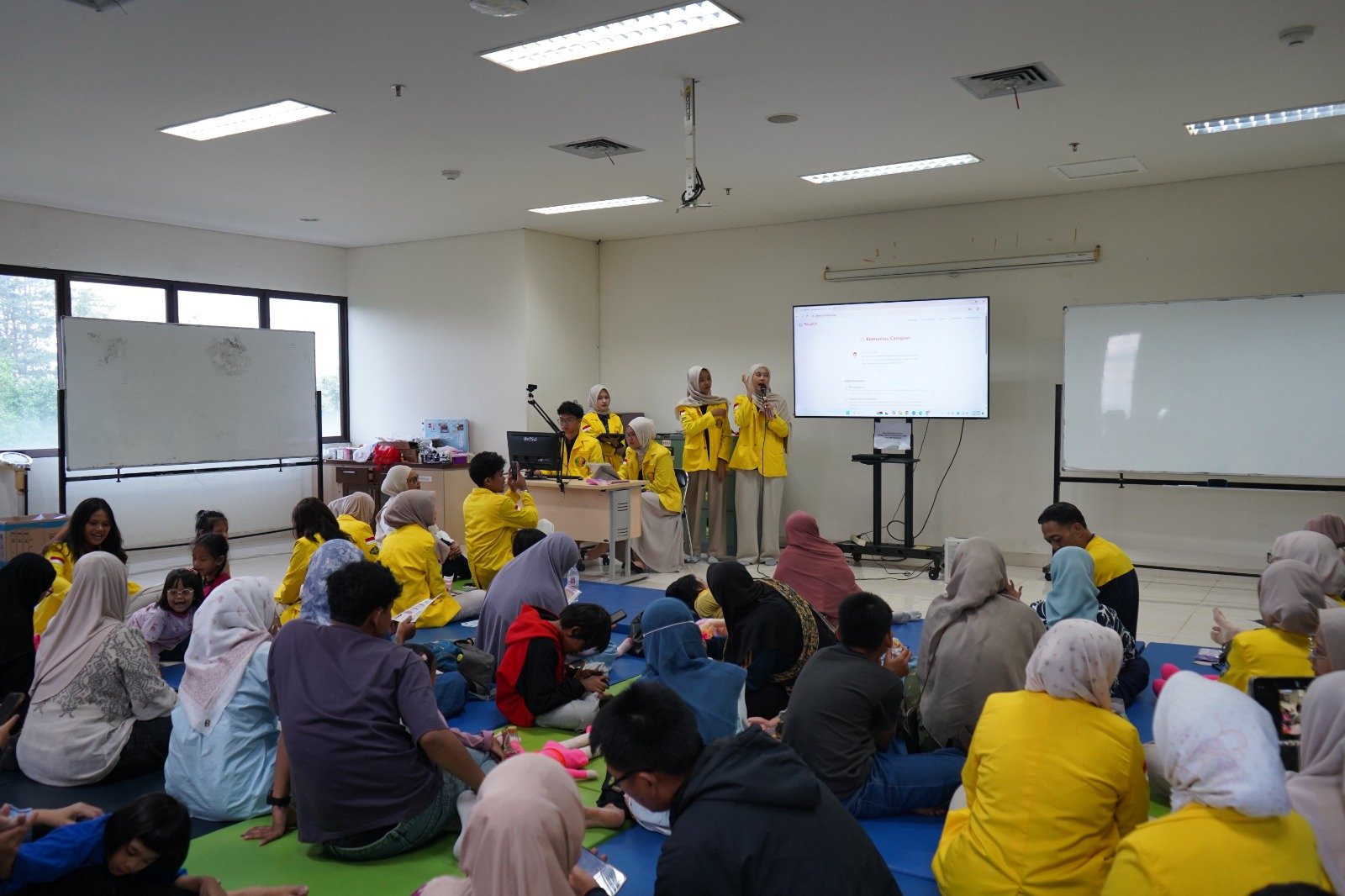 Vokasi UI Edukasi Orang Tua Cegah Kekerasan Seksual pada Remaja Cerebral Palsy