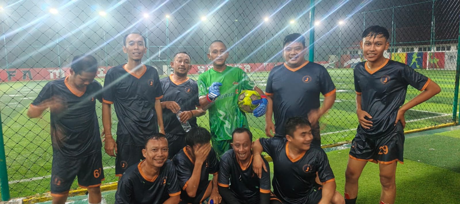 Antam Pongkor Gelar Laga Persahabatan Mini Soccer Bersama Wartawan