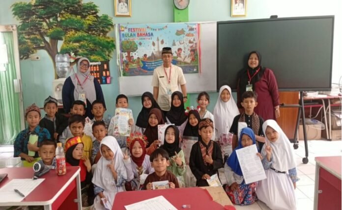 Bulan Bahasa SDN Pondokcina 2 b
