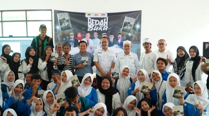 Didin Ra Dien Lahirkan Buku Perjuangan Rakyat Jasinga