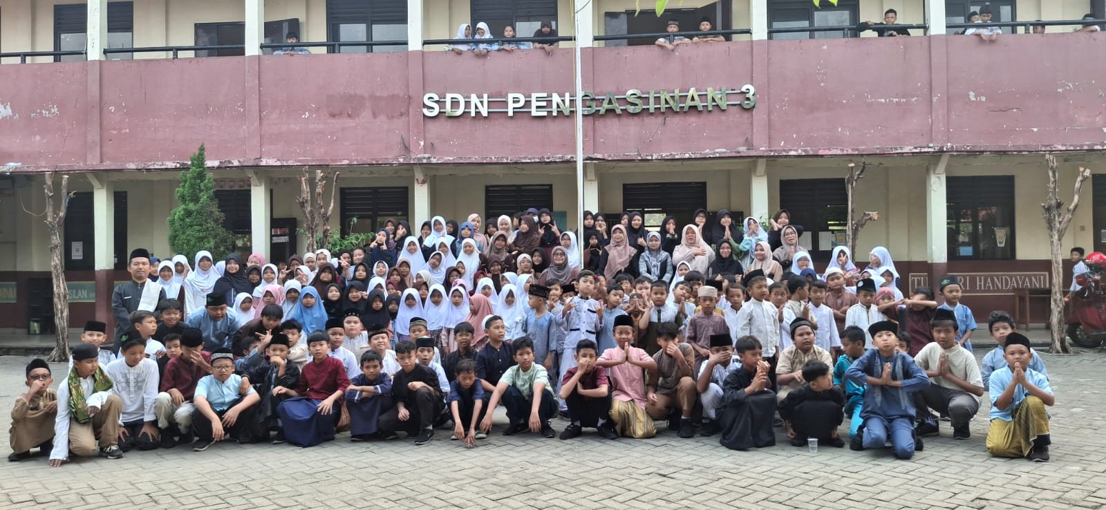 Semarak Hari Santri di SDN Pengasinan 3: Memupuk Karakter dan Mengenal Makna Perjuangan
